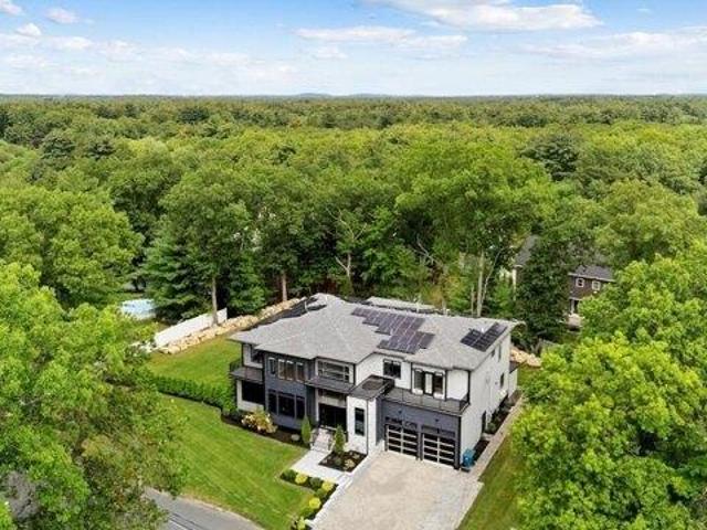 house with 6 bedroom, Burlington MA ES105495984