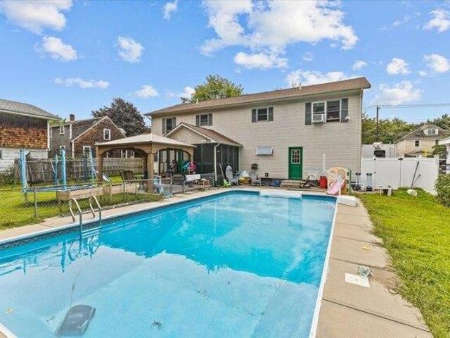 house with 6 bedroom, Burlington VT ES104568877