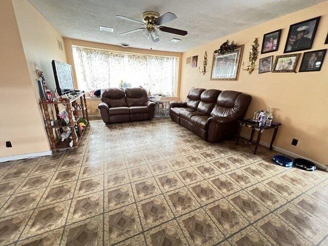 house with 6 bedroom, Chelsea MA ES105414062