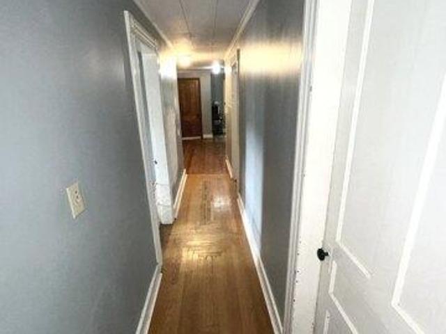 house with 6 bedroom, Derby CT ES105533657