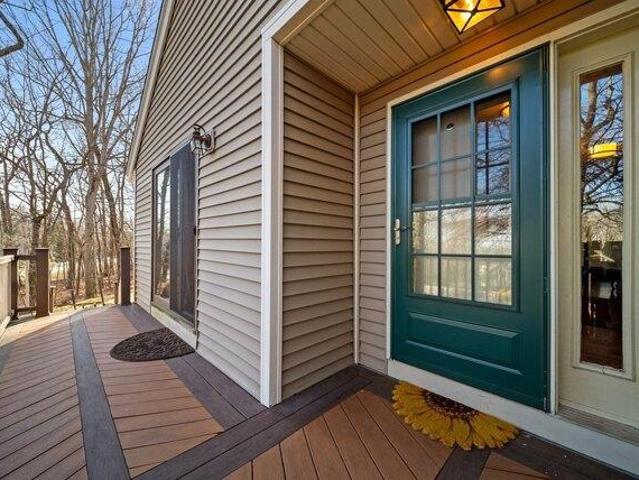 house with 6 bedroom, Derry NH ES105659430