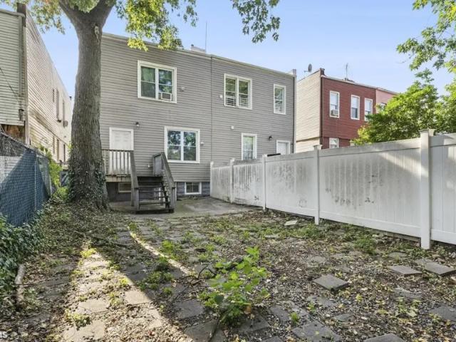 house with 6 bedroom, East NY DS102752811