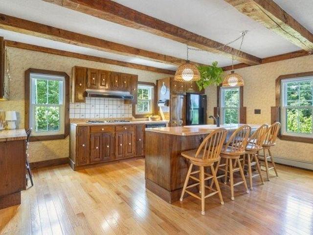 house with 6 bedroom, Eliot ME ES105416831