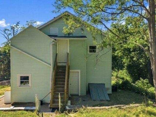 house with 6 bedroom, Fall River MA ES105631484