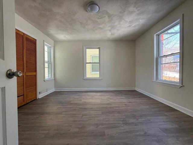 house with 6 bedroom, Fitchburg MA ES105474502