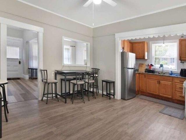 house with 6 bedroom, Fitchburg MA ES105258690