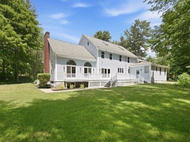house with 6 bedroom, Foxboro MA ES105588619