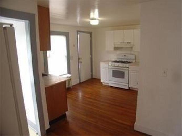 house with 6 bedroom, Framingham MA ES105559717