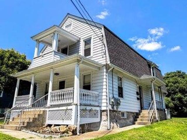 house with 6 bedroom, Groton CT ES105494619