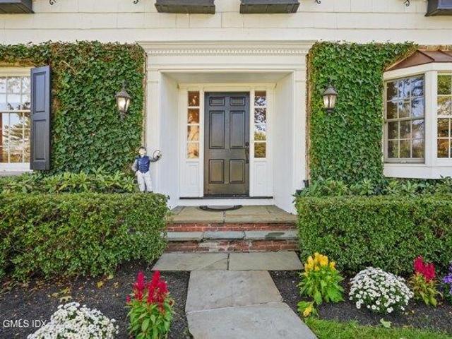 house with 6 bedroom, Greenwich CT ES105532676