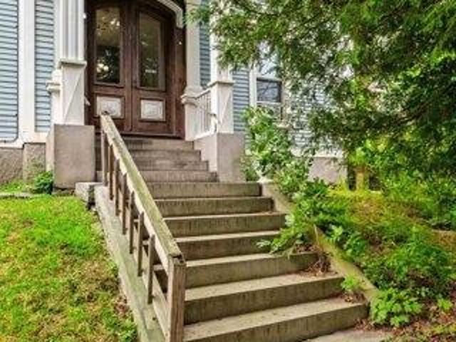house with 6 bedroom, Haverhill MA ES105475019