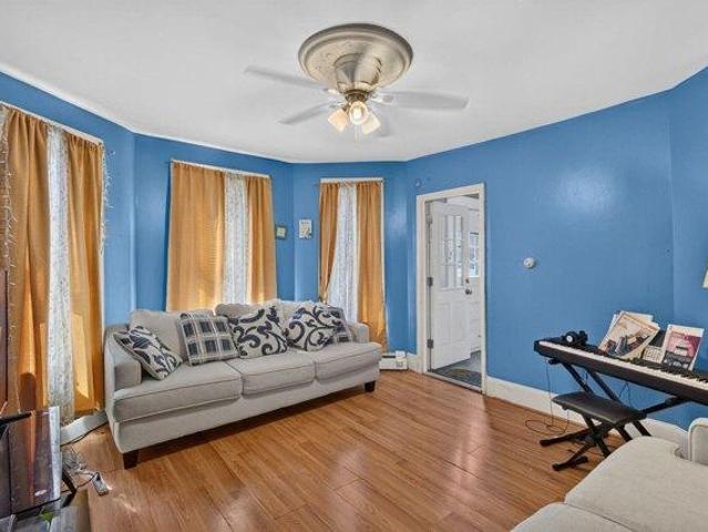house with 6 bedroom, Haverhill MA ES105613883