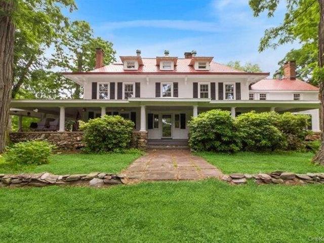 house with 6 bedroom, Hopewell Junction NY ES105290123