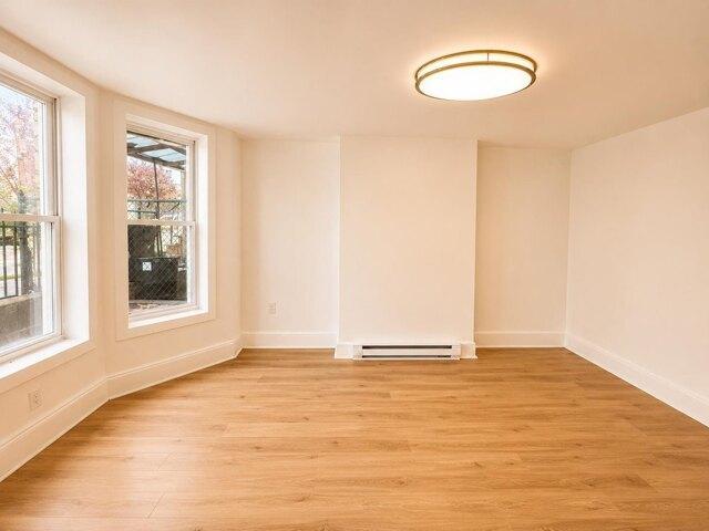 house with 6 bedroom, Jersey City NJ ES104870251