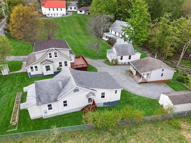 house with 6 bedroom, Kauneonga Lake NY ES105288057