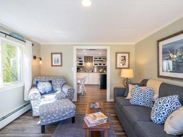 house with 6 bedroom, Kennebunk ME ES105911650