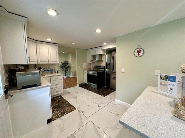 house with 6 bedroom, Lancaster MA ES104299778
