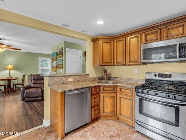 house with 6 bedroom, Leonardo NJ ES104406866