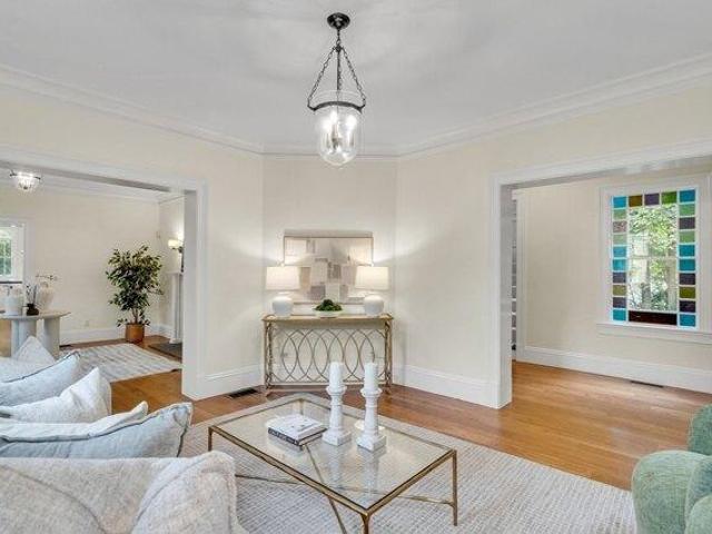 house with 6 bedroom, Lexington MA ES105609606