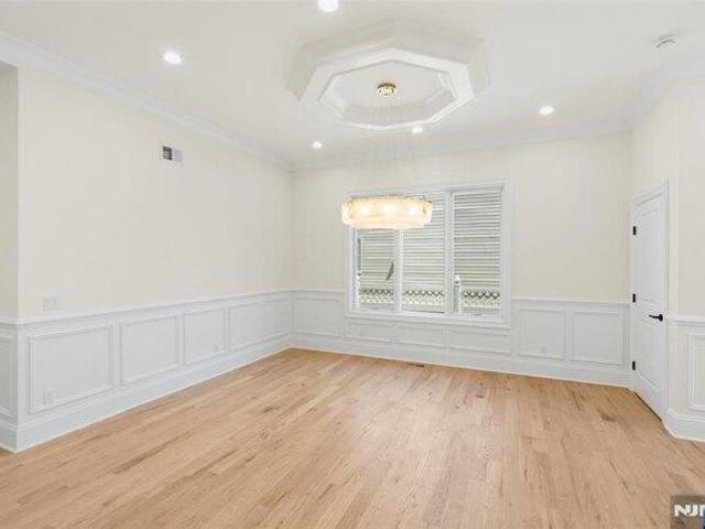 house with 6 bedroom, Livingston NJ ES105422764