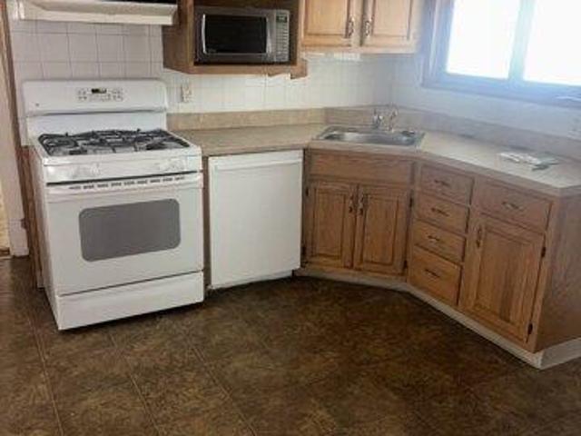 house with 6 bedroom, Lowell MA ES105476958