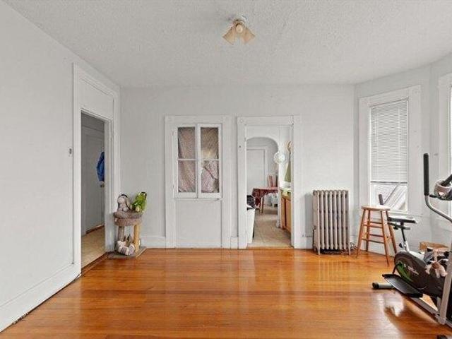 house with 6 bedroom, Lynn MA ES105476374