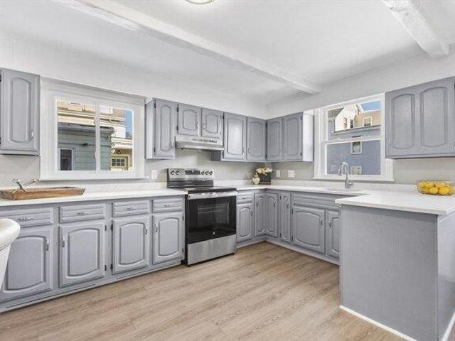 house with 6 bedroom, Lynn MA ES103431477