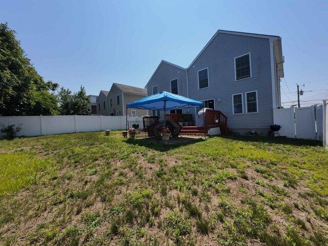 house with 6 bedroom, Manchester NH ES104513008