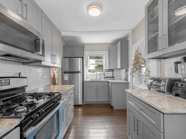 house with 6 bedroom, Malden MA ES105609529