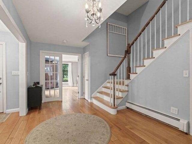 house with 6 bedroom, Marion MA ES105547600