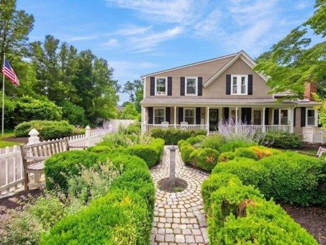 house with 6 bedroom, Marion MA ES105548750