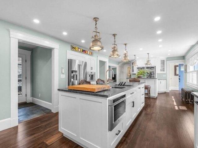 house with 6 bedroom, Marion MA ES105662859