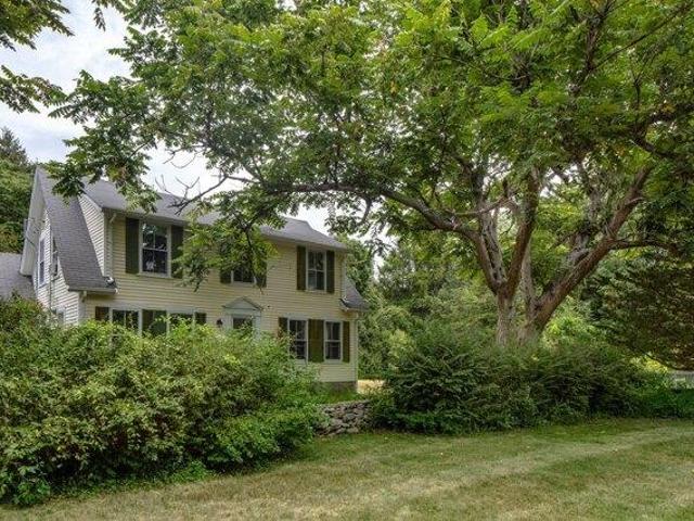 house with 6 bedroom, Mattapoisett MA ES105474068