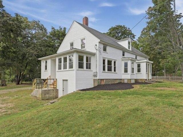 house with 6 bedroom, Milford MA ES105561838