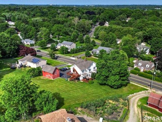 house with 6 bedroom, Milford CT ES105533120