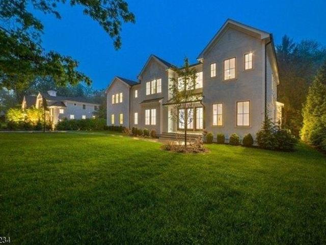 house with 6 bedroom, Millburn NJ ES105426149