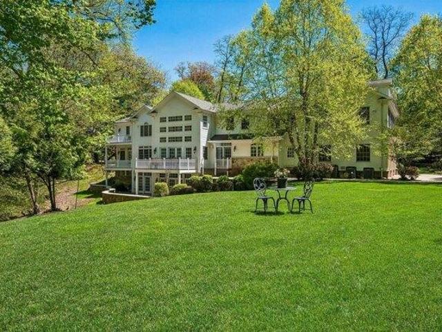 house with 6 bedroom, Millburn NJ ES105678674