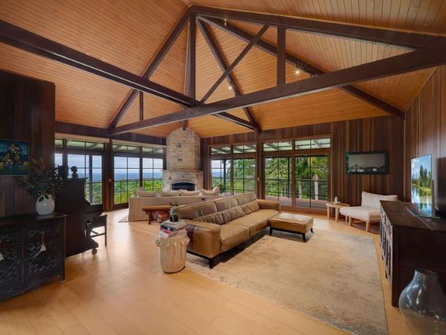 For Rent 6 Bedroom House Mons, QLD DS102668154