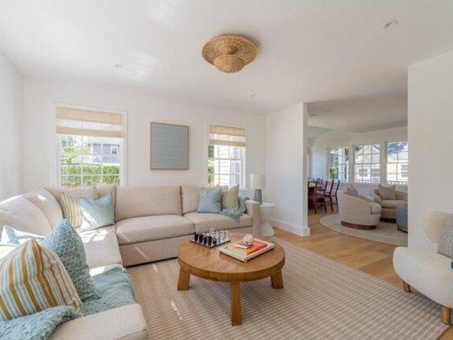 house with 6 bedroom, Nantucket MA ES106125093