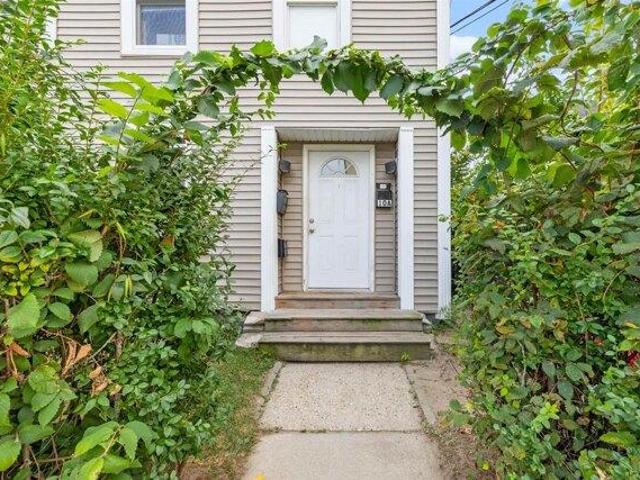 house with 6 bedroom, Nashua NH ES105561689