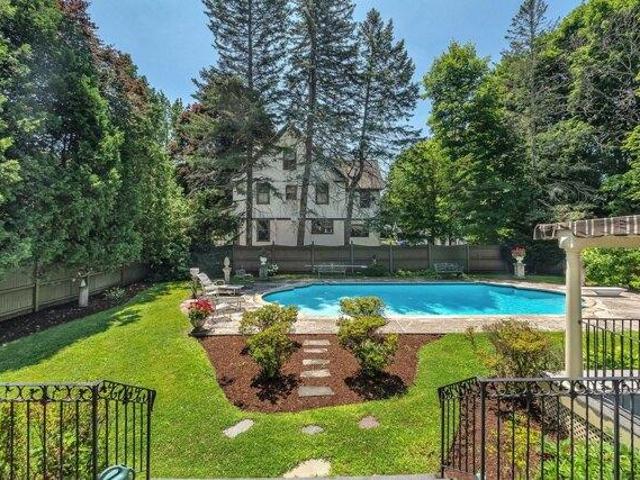house with 6 bedroom, Needham MA ES105418148