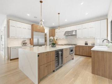 house with 6 bedroom, Needham MA ES103439106