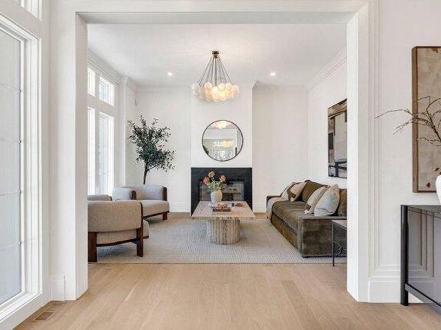 house with 6 bedroom, Newton MA ES105476638