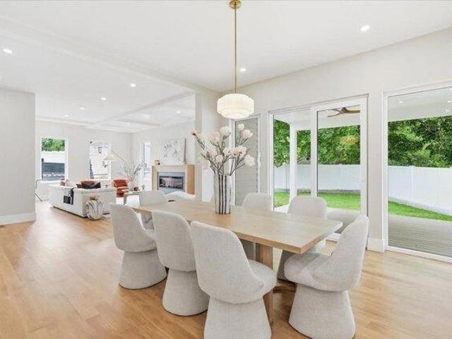 house with 6 bedroom, Newton MA ES105547636