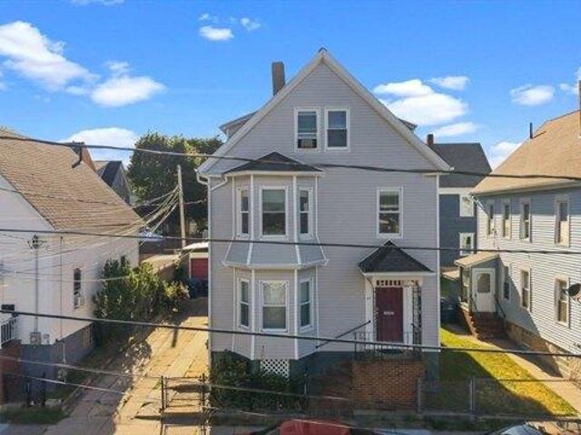 house with 6 bedroom, New Bedford MA ES104833497
