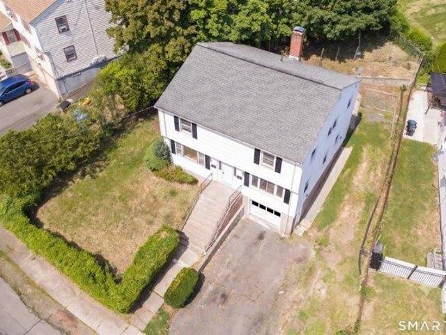 house with 6 bedroom, New Britain CT ES104515243