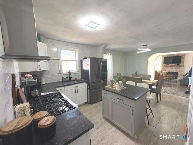 house with 6 bedroom, New Britain CT ES105632305