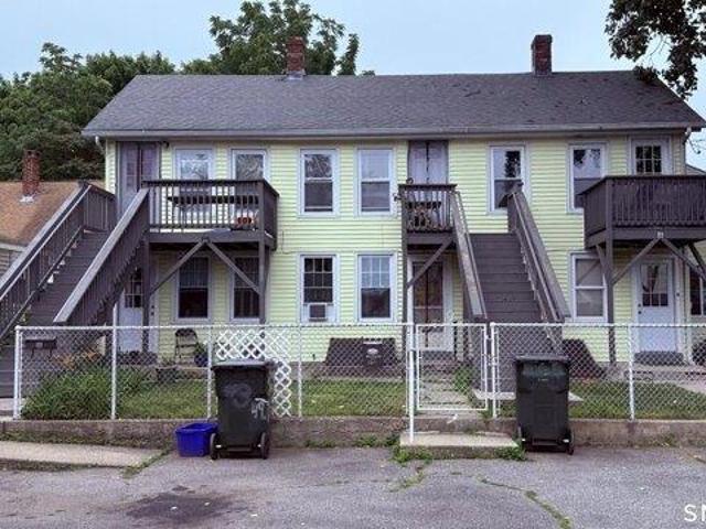 house with 6 bedroom, New London CT ES104898066