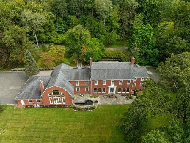 house with 6 bedroom, New Milford CT ES104481142