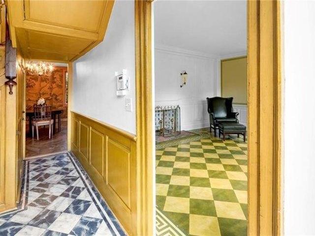 house with 6 bedroom, Newport RI ES105427727